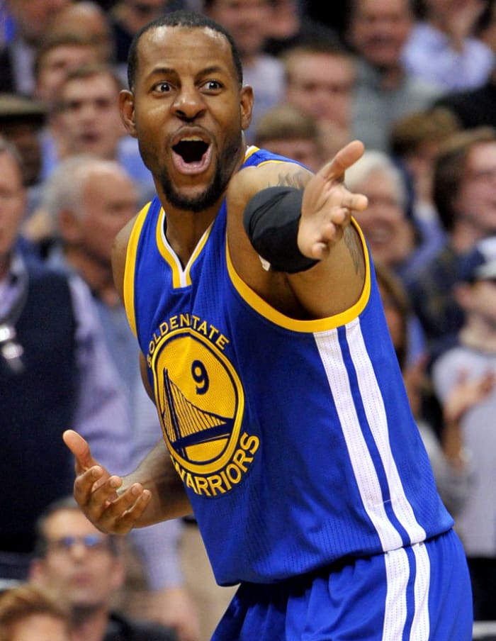 Andre-Iguodala-2014-1216-foul-face-react.jpg